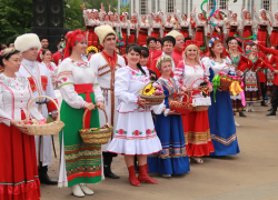 Выставка-ярмарка «Агротур»: фермы, сыроварни и выступление кубанских коллективов под открытым небом