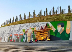 В «Парке облаков» показали процесс создания масштабного граффити