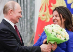 Умеренный консерватизм: Симоньян поддержала идеологию Путина для страны