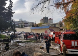 Деньги и тонны гумпомощи собрали в Сочи для погорельцев