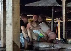 Отдыхающие устроили оргию на пляже под Геленджиком