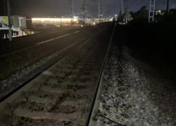 Поезд насмерть сбил школьницу в Краснодарском крае 