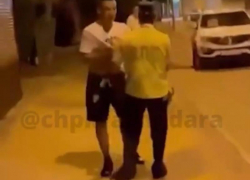 В Ейске самбист перекинул полицейского через бедро и скрылся - видео