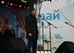 Доходы выросли в 38 раз: как боксер-единоросс с ринга попал в кресло депутата Госдумы