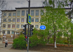 Это не было случайностью: в мэрии Краснодара объяснили падение мальчика из окна школы