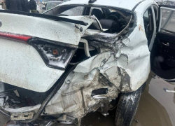Машина превратилась в груду металла после ДТП на Московской в Краснодаре: фото