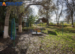 В Краснодаре по решению мэрии снесут заборы, магазин и детскую площадку