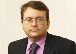 За «слабенькую» работу губернатор Кубани отправил в отставку директора департамента внутренней политики