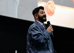 О новом проекте, про «вторую родину» и съемках в Индии: Михаил Галустян собрал армию фанатов в Краснодаре 