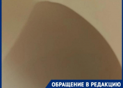 «Нам страшно даже купаться»: вода с запахом тухлых яиц течет из-под крана жителей станицы Новоминской 