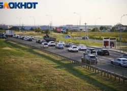 Вдоль Чёрного моря образовалась 10-километровая пробка