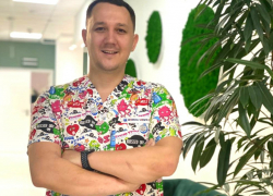 Врач из Краснодара бесплатно проводит операции, которые не покрывает полис ОМС