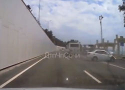 Спать надо дома, а не за рулем: в Сочи произошло очередное ДТП