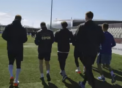 Хоккеисты «Сочи» отложили клюшки и сыграли в футбол