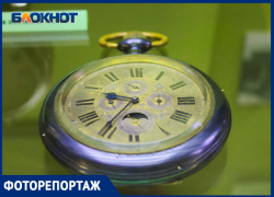 Самые древние часы показали на выставке в Краснодаре