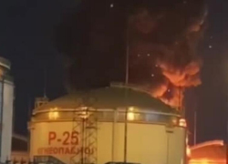 В Краснодарском крае загорелся резервуар с нефтью