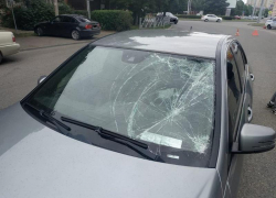 В Краснодаре «Мерседес» сбил женщину