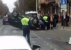 В Краснодаре после ДТП машина перевернулась "верх тормашками" 