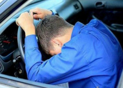 В Геленджике пьяный молодой человек угнал машину с чужими детьми