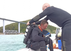 В Черном море 140 спасателей и водолазов ищут пропавших туристов