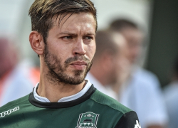 Восемь футбольных «быков» помогут своим сборным