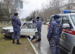 Пьяная женщина угнала машину в Темрюке