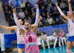 Краснодарские "динамочки" вышли в 1/8 Кубка вызова по волейболу