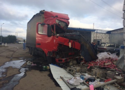 В лобовом столкновении с фурой под Воронежем погиб житель Кубани 