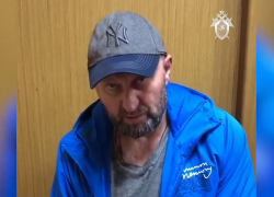 Киллер «колбасного короля» спал на чужой койке и отправился за это в карцер