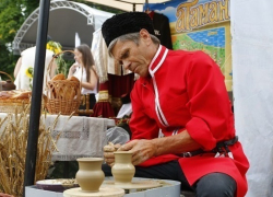 Мастера и народные умельцы на Кубани смогут получить до 500 тысяч рублей господдержки 