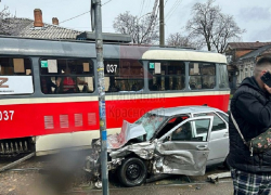 Шесть человек получили травмы в ДТП с трамваем в Краснодаре