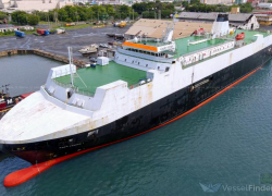 Повторяется судьба «Рио»: в Туапсе сел на мель сухогруз