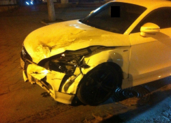 Автоледи на спорткаре сбежала с места ДТП в Краснодаре