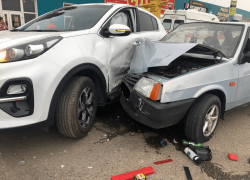 В Тихорецке лихачка с 16 штрафами за превышение едва не угробила в ДТП подростка