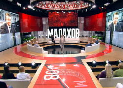 Пиарил жену, сливал интимки и захватывал земли: в ток-шоу Малахова обнародовали шикарную жизнь «князя всея Крымска»
