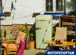 Ретро-кафе, граффити и старина: нетривиальные места для фотосессий в центре Краснодара