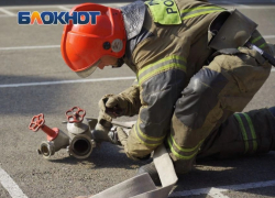 Площадь пожара на НПЗ уменьшилась вдвое: обстановка в Славянском районе после атаки ВСУ
