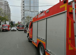  Из горевшего дома на Димитрова в Краснодаре эвакуировали 12 человек 