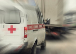 Помощник судьи умер после падения с балкона в центре Краснодара