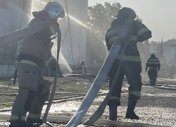 В Сочи около аэропорта вспыхнул пожар после громкого хлопка