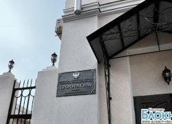 В Новороссийске двое молодых парней избили дворника