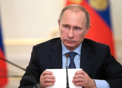  Путин поручил губернатору Кубани больше тратить на ремонт дорог 