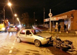 В Краснодаре «Форд» столкнулся с мотоциклом, есть пострадавшие
