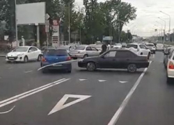 «Опять ДТП на Новороссийской и Селезнева»: краснодарцы просят установить светофор