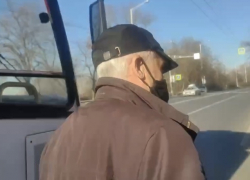 Водитель автобуса в Краснодаре высадил пассажира после просьбы не курить