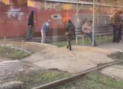 Банда несовершеннолетних зацеперов кошмарит водителей трамваев в Краснодаре