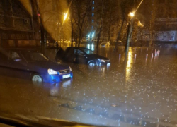 Улицы ушли под воду, а город встал в пробки: хаос обрушился на Краснодар из-за дождя