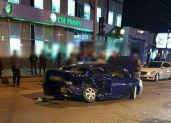  Две иномарки влетели друг в друга в центре Краснодара 