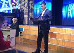 Заботился о чужих детях и ветеранах депутат Гордумы Алексей Тыщенко в 2019 году