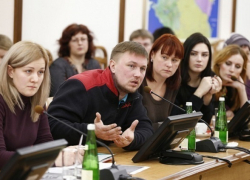 Дольщики поверили губернатору Кондратьеву и готовы прекратить голодовку